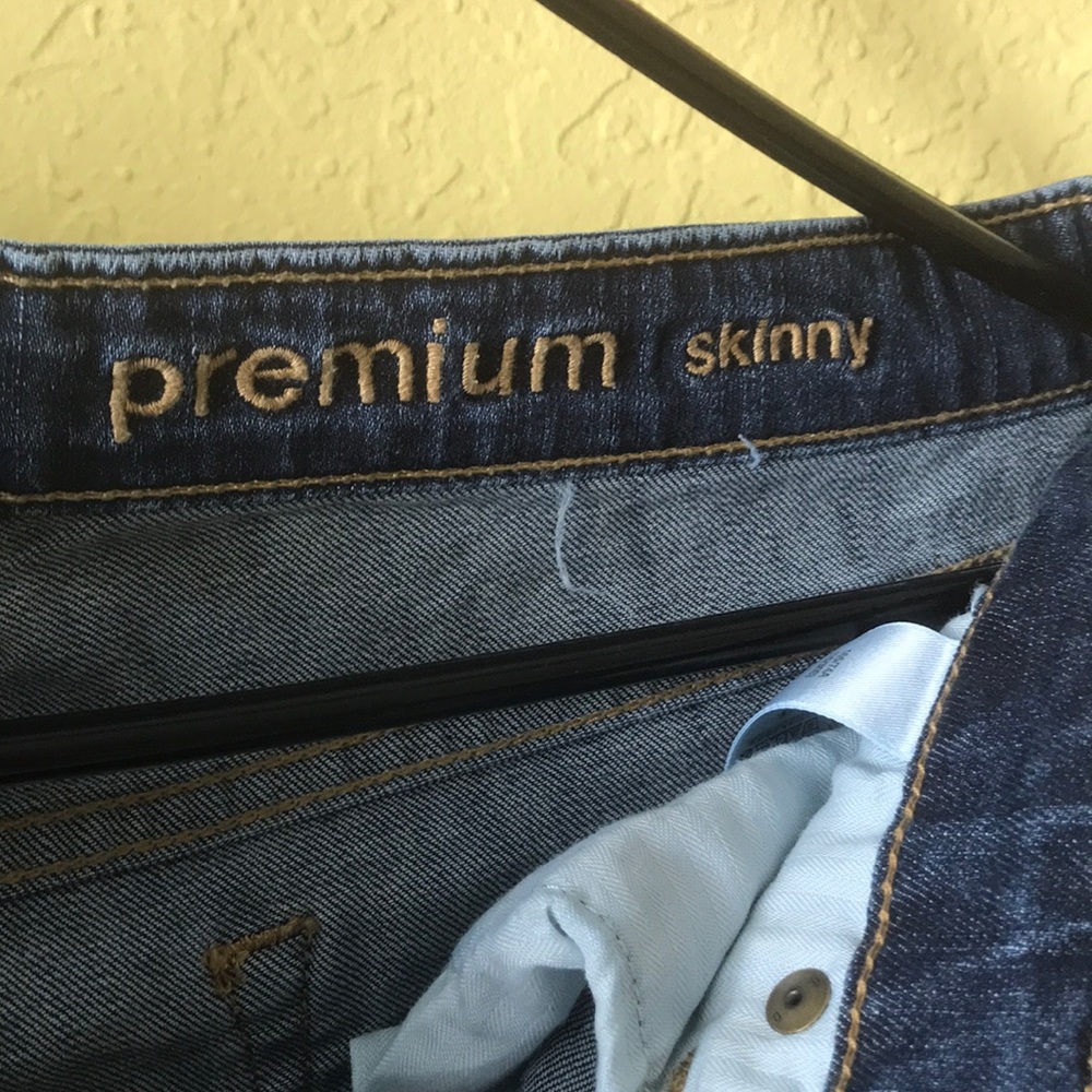 Jeans - Picture 3 of 4